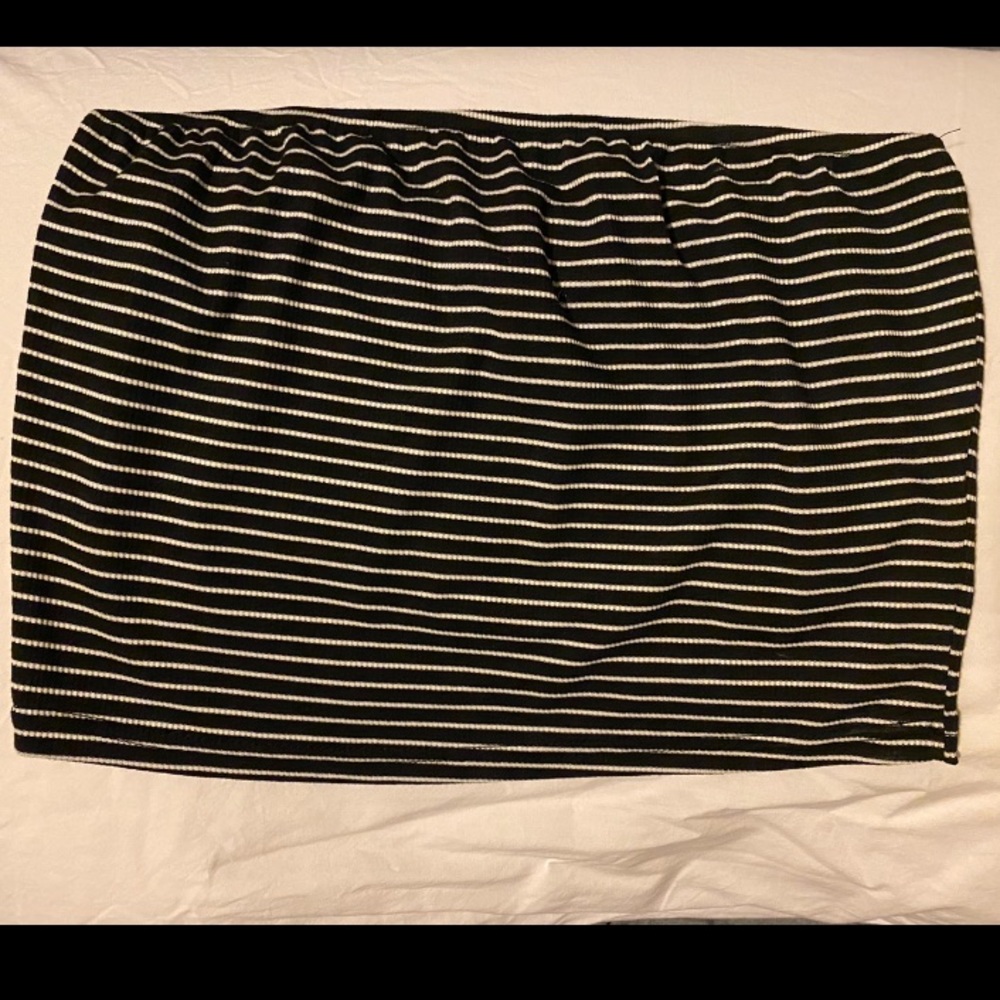 White and black tube top
